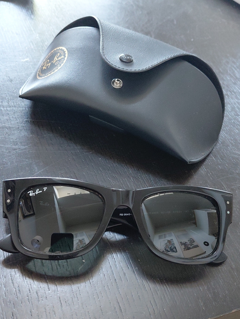 Ray-Ban Women's Sunglasses with case